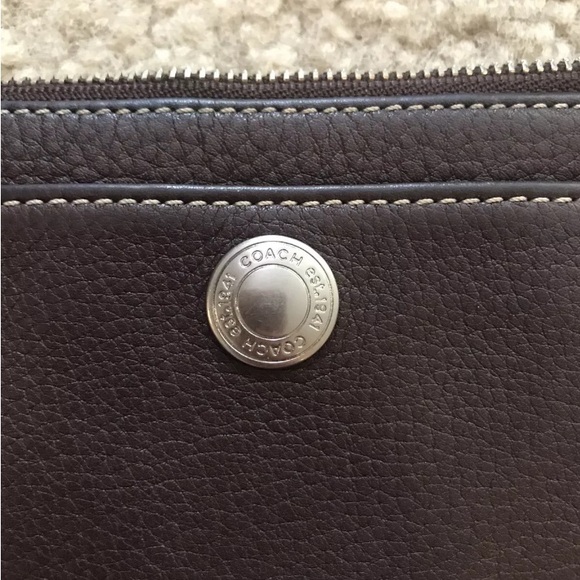 Coach Chelsea brown wristlet Y2K - Picture 4 of 13